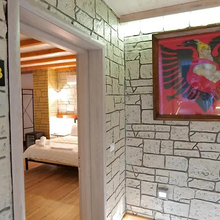 Otel Oceanic Overview Saranda