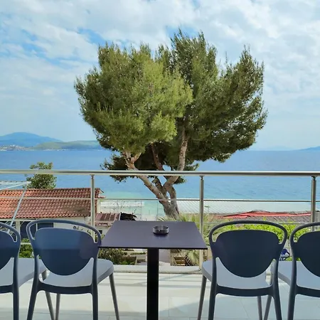 Oceanic Overview Otel