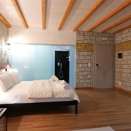 Oceanic Overview Hotel