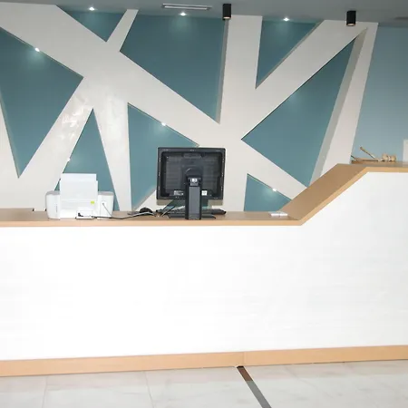 Otel Oceanic Overview Saranda