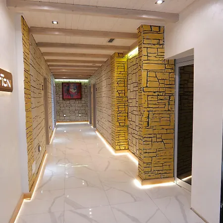 Otel Oceanic Overview Saranda