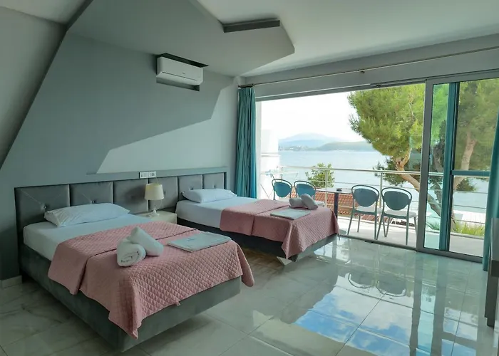 Oceanic Overview Sarandë