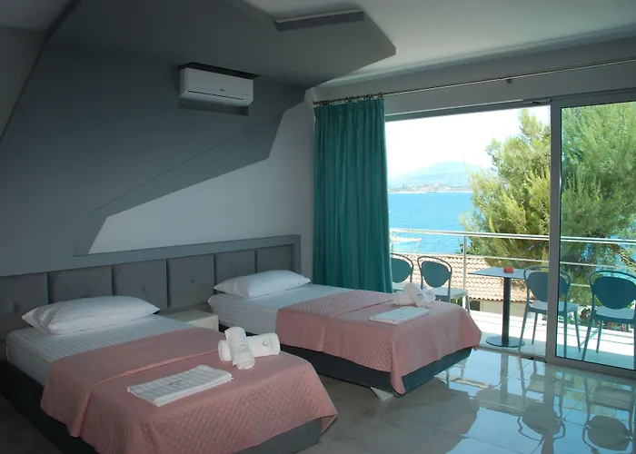 Hotel Oceanic Overview Sarandë
