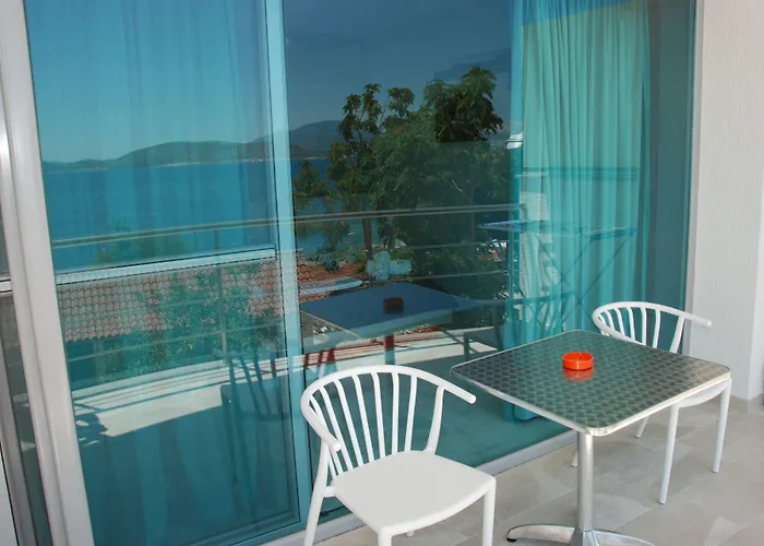 Oceanic Overview Hotel