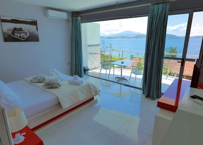 Oceanic Overview Sarandë