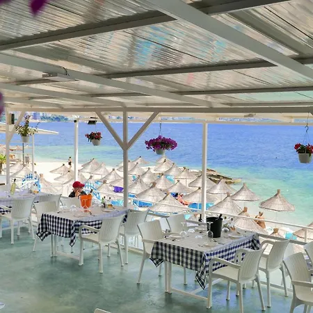 Oceanic Overview Hotel