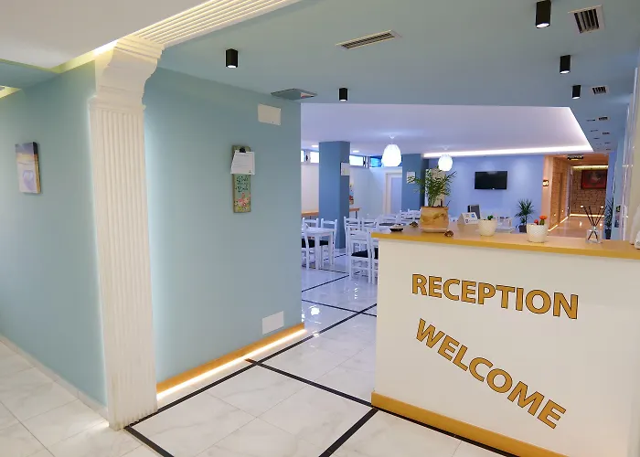 Hotel Oceanic Overview Sarandë